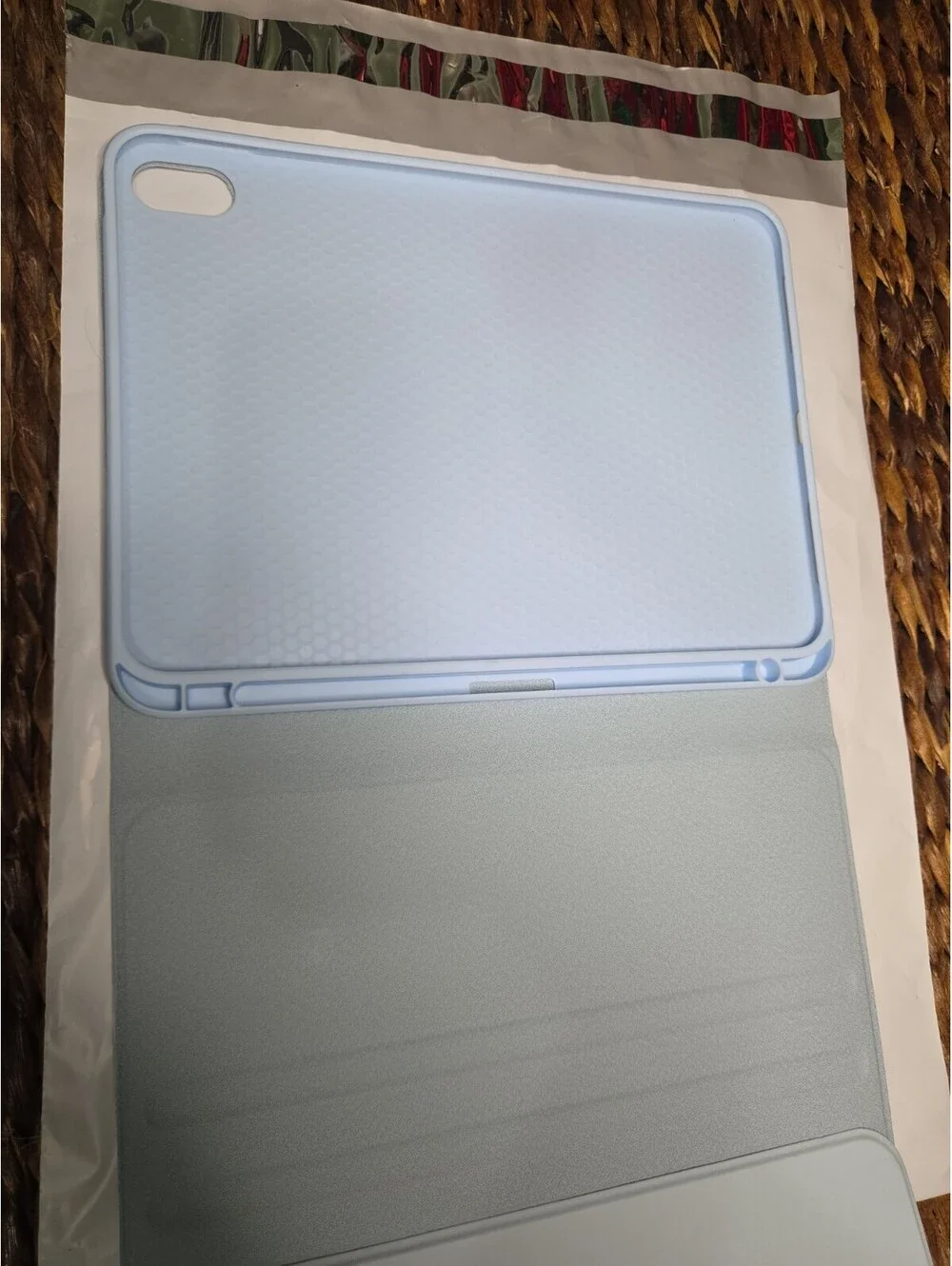 Keyboard Case for iPad A16 11th Generation, iPad 10th 2022, Sky Blue